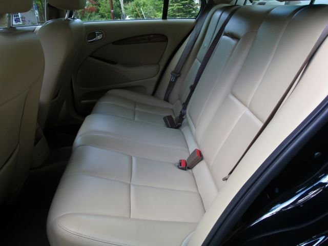 rear seats 2